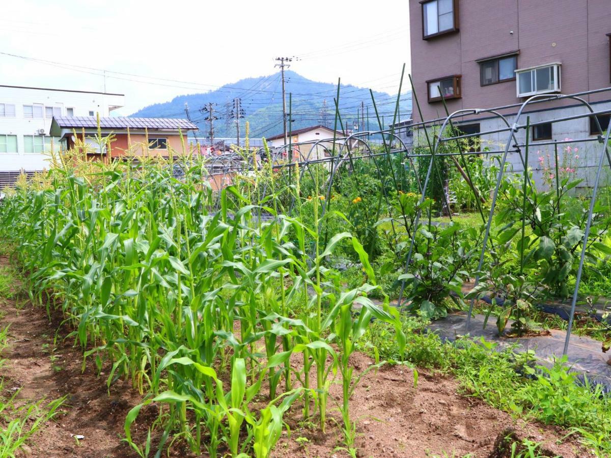 Takanoya Hotel Yuzawa  Buitenkant foto